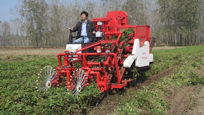 自走式喷杆喷雾机：作业效率的秘密武器**
